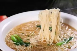 娱乐吃瓜酱面条视频,揭秘网红美食背后的故事